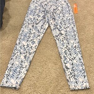 Aqua Athletic Women's Snake Print Leggings - Blue and White